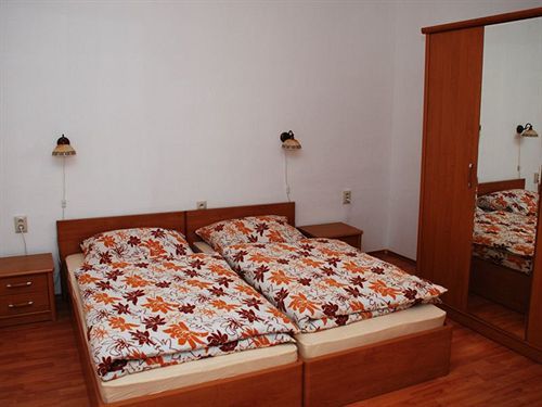 פישטני Villa Paris מראה חיצוני תמונה